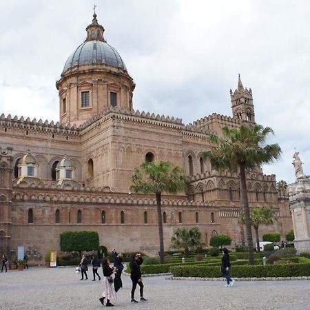 Cathedral Apartment Palermo Bagian luar foto