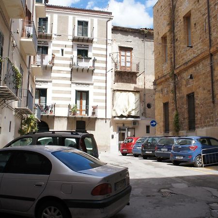 Cathedral Apartment Palermo Bagian luar foto